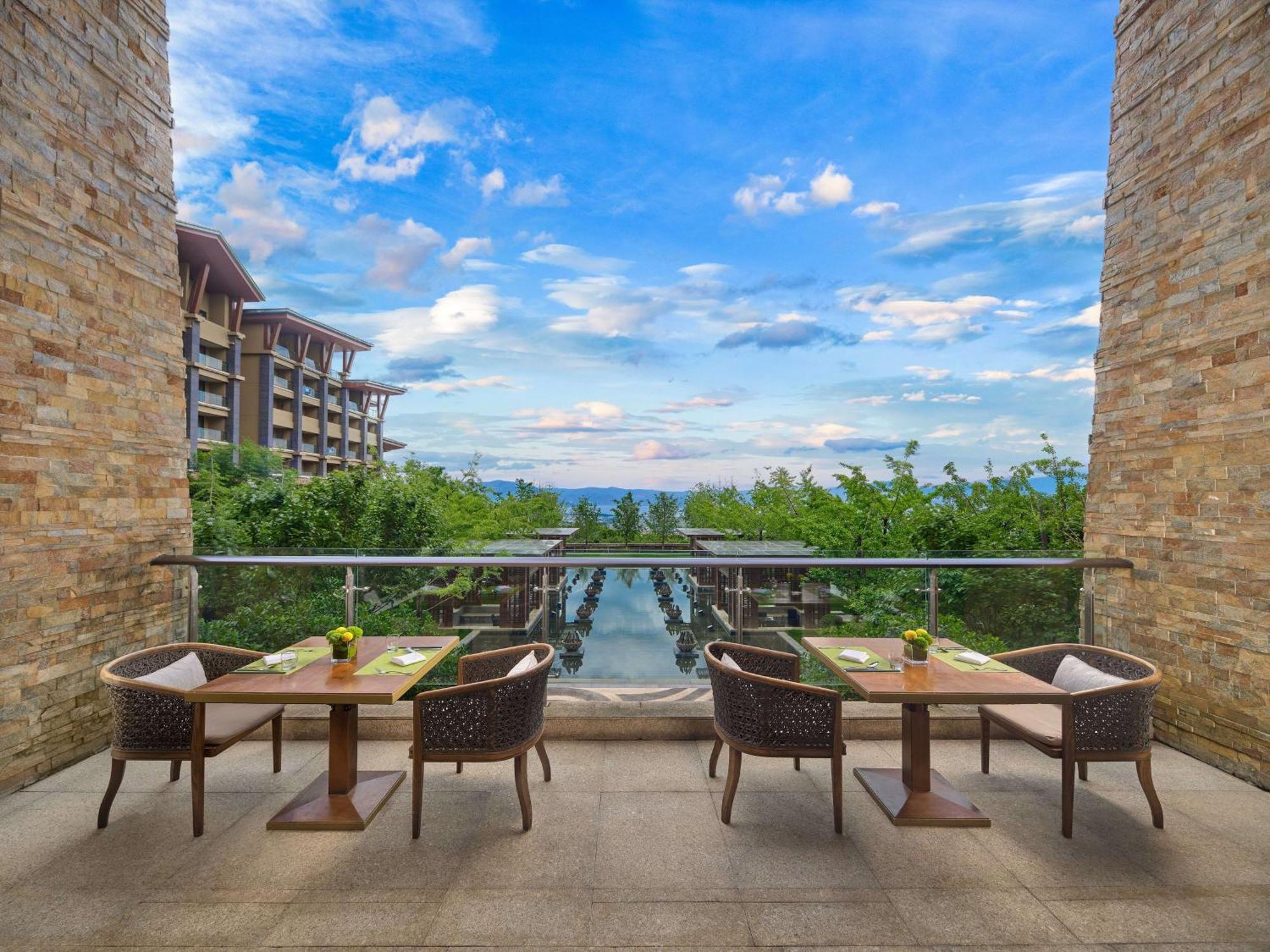 Hilton Dali Resort & Spa Dali (Yunnan) Exterior foto